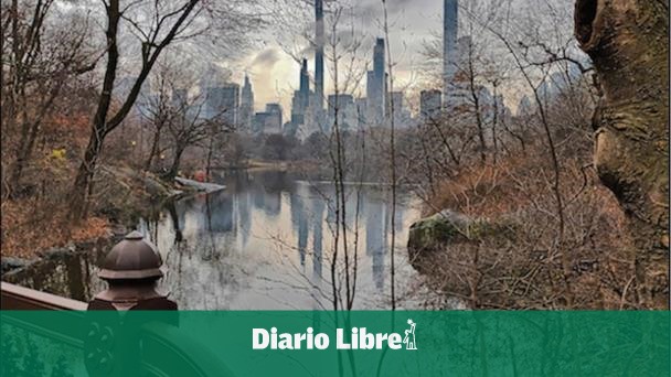 Casa de Teatro: la poesía fotográfica de Roberto Fernández de Castro