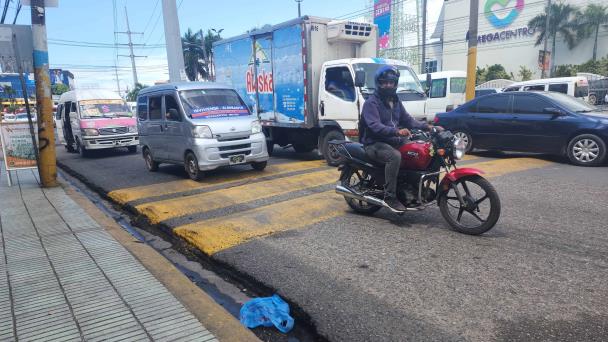 Opiniones encontradas sobre reductores de velocidad en la Mella
