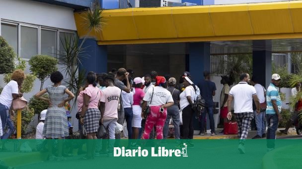Personal sanitario saluda protocolo que se aplicará a haitianos