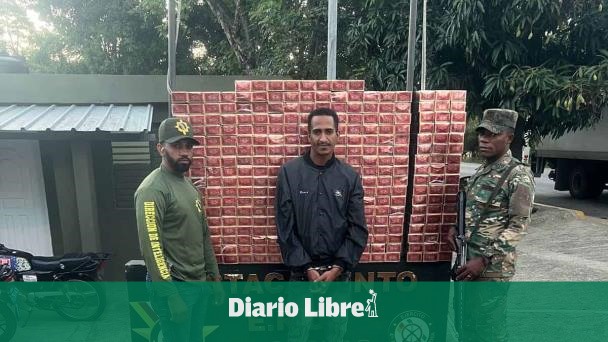 Detienen jeepeta con cigarrillos de contrabando