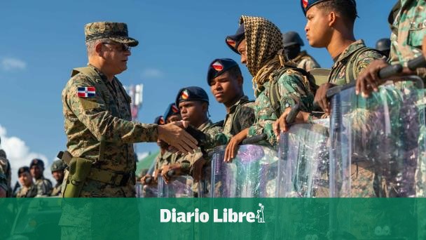 El ministro de Defensa supervisa operaciones en La Altagracia