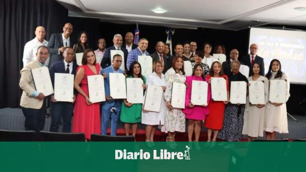 CDP Distrito Nacional reconoce trayectoria de destacados periodistas