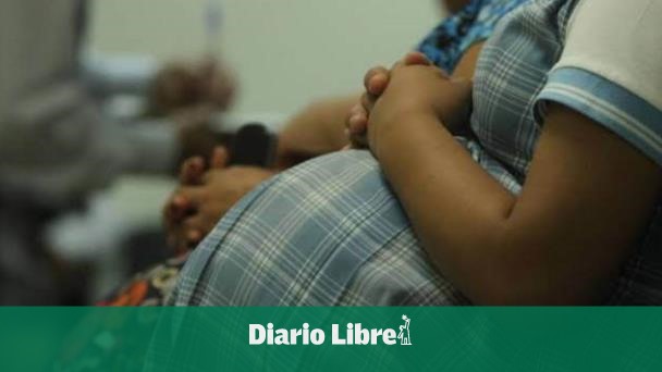 OMS lanza guía para reducir embarazos adolescentes