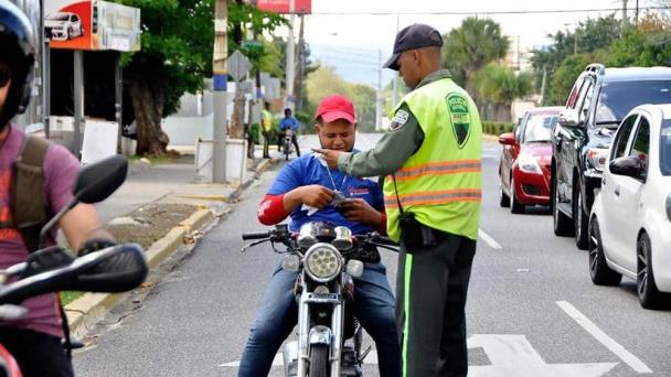 Conductores opinan sobre las multas de tráfico