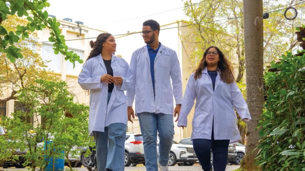 Los extranjeros eligen a RD para estudiar Medicina
