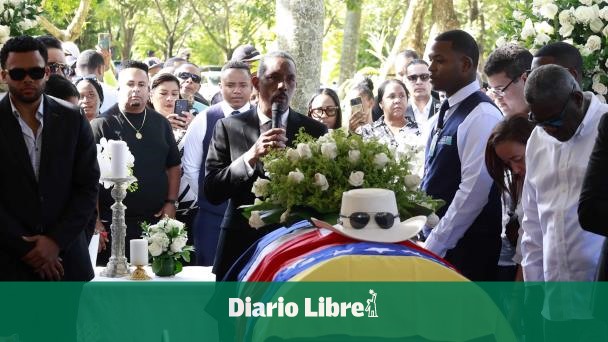 Sepultan a Rubby Pérez tras tragedia en discoteca Jet Set