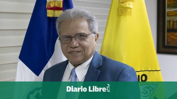 Presidente CMD dice más del 30 % de los médicos están desempleados