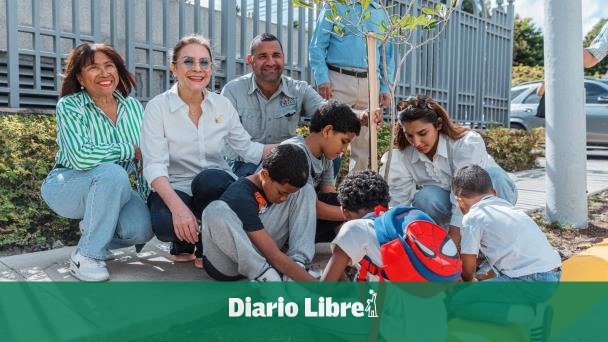 Entidades siembran árboles en Serrallés