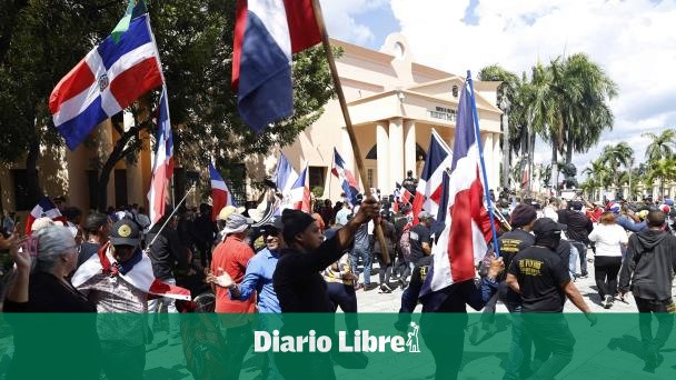 Marchan frente al Palacio Nacional contra la inmigración haitiana