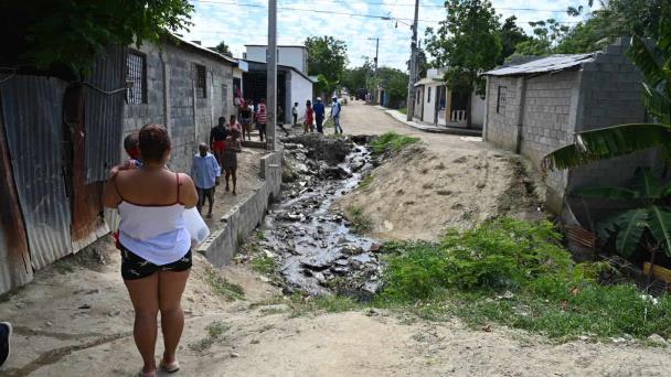 Cañada desbordada en Cienfuegos – Diario Libre